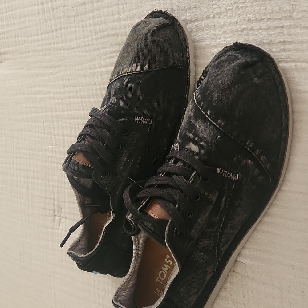 Toms Washed Black Canvas Shoes  Sneakers Men 8.5